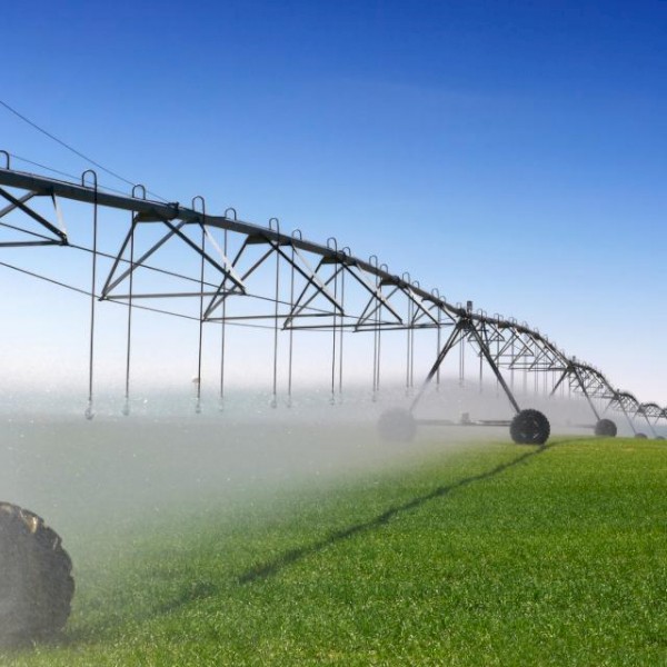 New Centre pivot irrigation system 273m