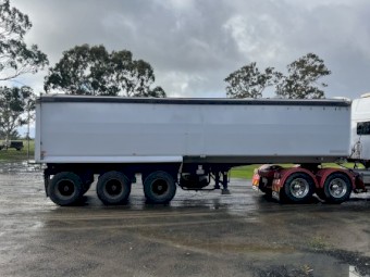 2010 Multi Frame Chassis Tipper