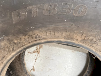 900/60R32