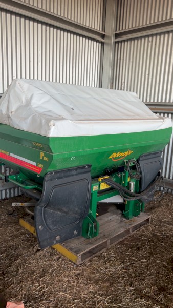 Donder 1500 Spreader