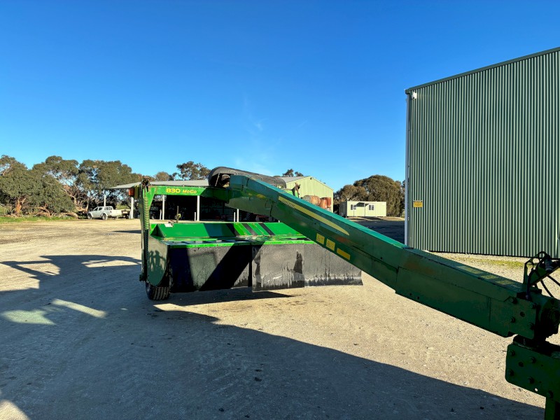 2014 John Deere 830 Mower Conditioner