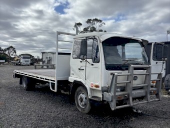 UD Tray Truck