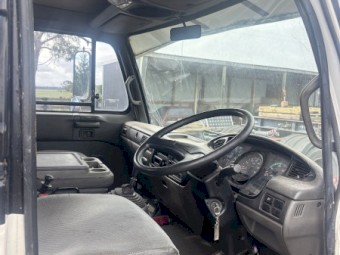 UD Tray Truck