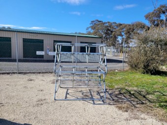 Hay Feeders Australian made. Gal .