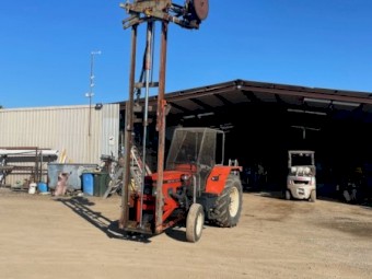 Zetor 511 Tractor with Tree Trimmer