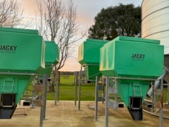4 x Jacky Feed Bins 1,730L