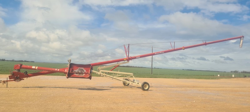 2020 Farm King 1080 Auger