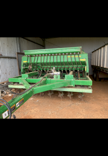2018 John Deere 1590 Disc Seeder