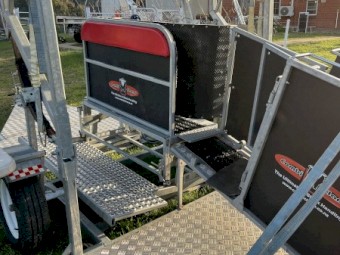 Trailer mounted Combi Clamp