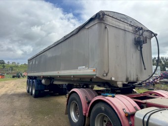 1998 Stoodley Tri Axle Tip Over Axle 
