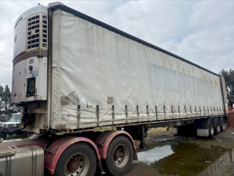 2007 Krueger Curtain side Chiller 