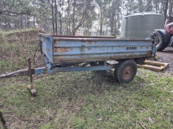 Robot tipper trailer 