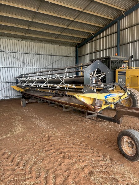 30ft New Holland Honey Bee Swather Windrower Front