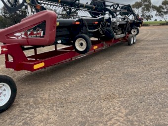 2010 Case 2152 40 foot Draper Front