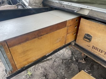 Camper trailer 