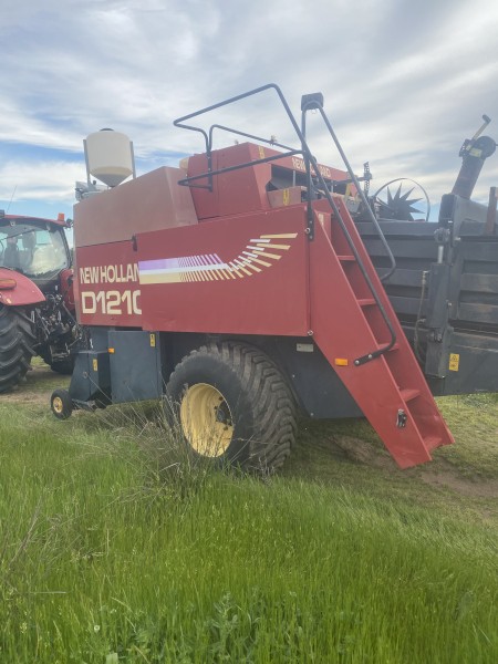 New Holland D1210S 8x4x3 Baler 12205 bales