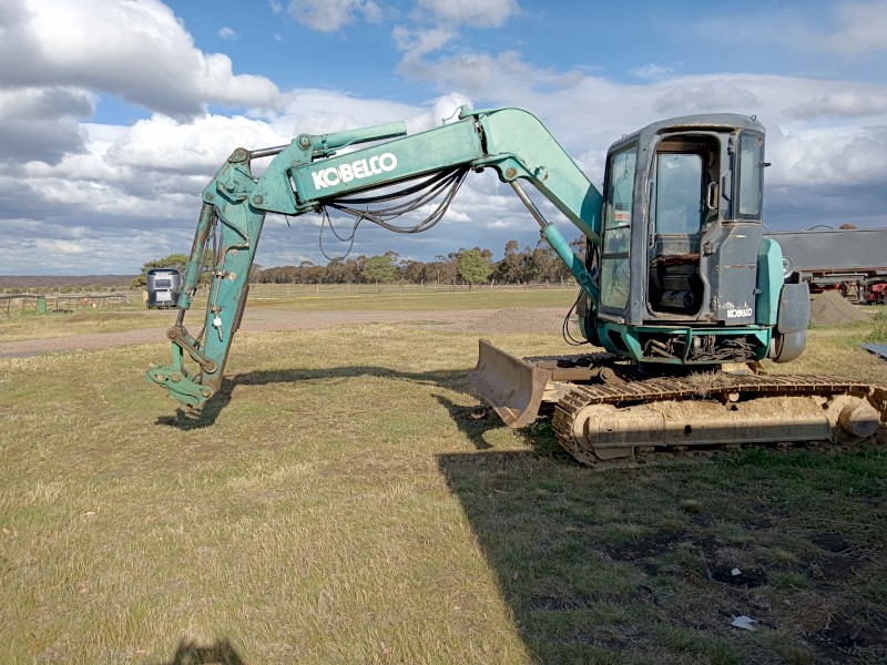 Kobelco SK75UR Excavator