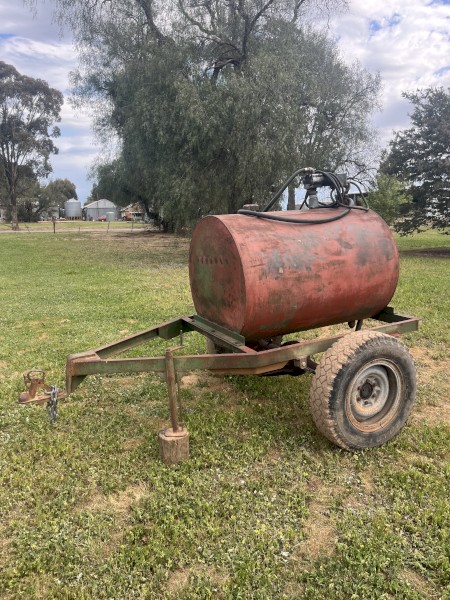 Fuel trailer