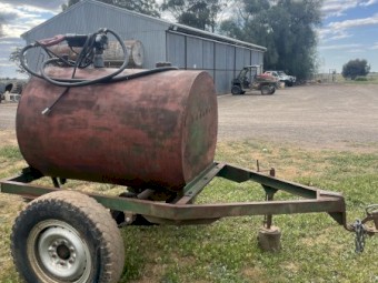 Fuel trailer