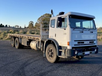 2006 Iveco Acco Table Top Truck