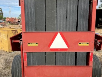 Case International 8455 Round Baler