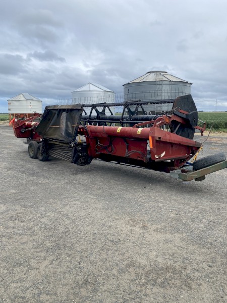1052 (972) 21ft Draper with 742 conditioners