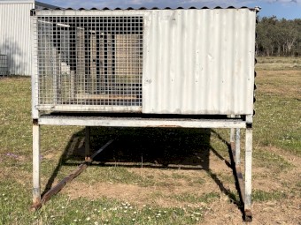 3 Bay Elevated Dog Cage