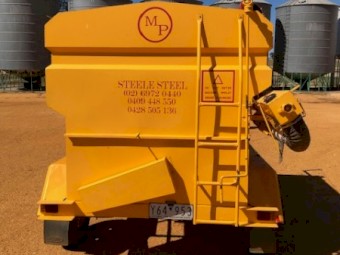Steele Steel Trailed Sheep Feeder
