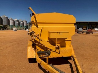 Steele Steel Trailed Sheep Feeder