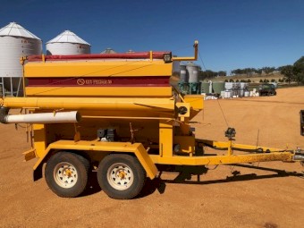 Steele Steel Trailed Sheep Feeder