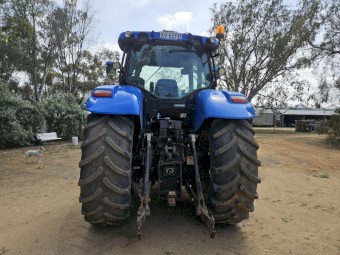 2015 New Holland T7 260 Tractor