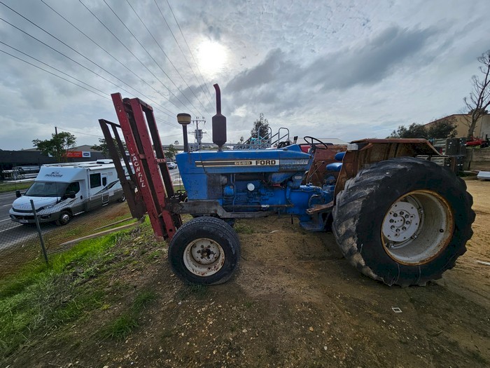 Ford 6600 Tractor