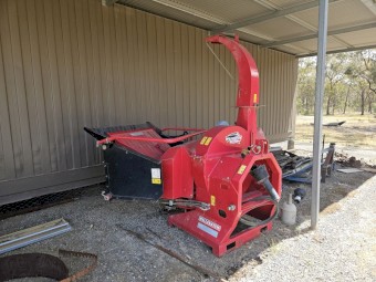 Wallenstein BX102R Wood Chipper