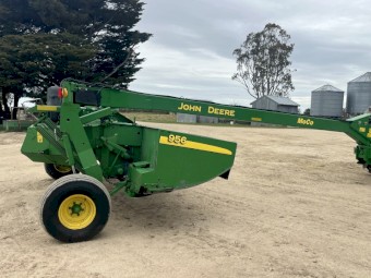 2016 John Deere 956 Tri-Lobe Mower Conditioner