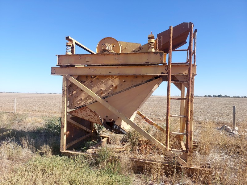 Vibrating Screen