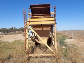 Vibrating Screen