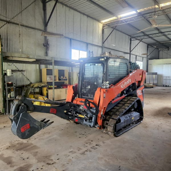 2020 Norm Engine Skewing Backhoe Arm
