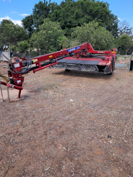 2015 New Holland 313 Mower Conditioner