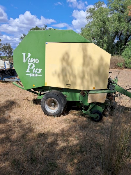 Krone 1800 Round Baler