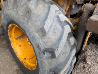Case 580C Backhoe