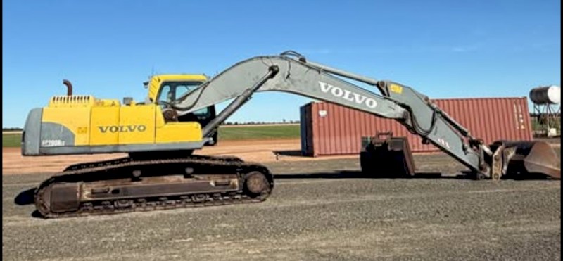 2004 Volvo EC290BLC Excavator