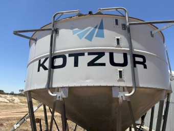 42 tonnes Fertiliser/Grain Bin