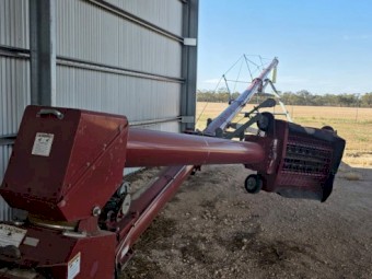 Swing Away Auger 2017  10 inch 72 ft long scissor lift 