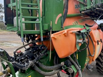 2018 Amazone UX5200 Super Boom Spray