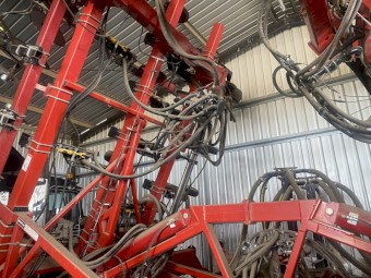 2013 Bourgault 3320 Seeder Bar