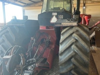 Versatile 876 Tractor