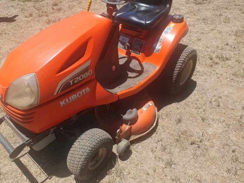 Kubota T2080 Ride On Lawnmower