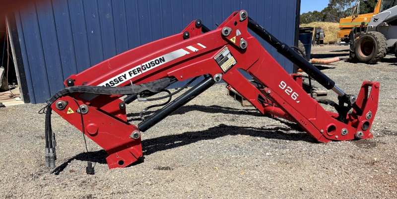 2018 Massey Ferguson 926X Loader