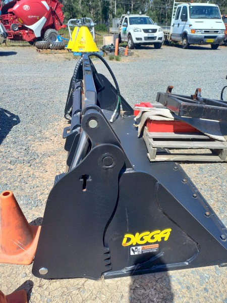 Digga 4 in 1 Bucket - High Volume