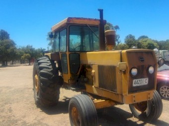 Chamberlain 4480 Tractor